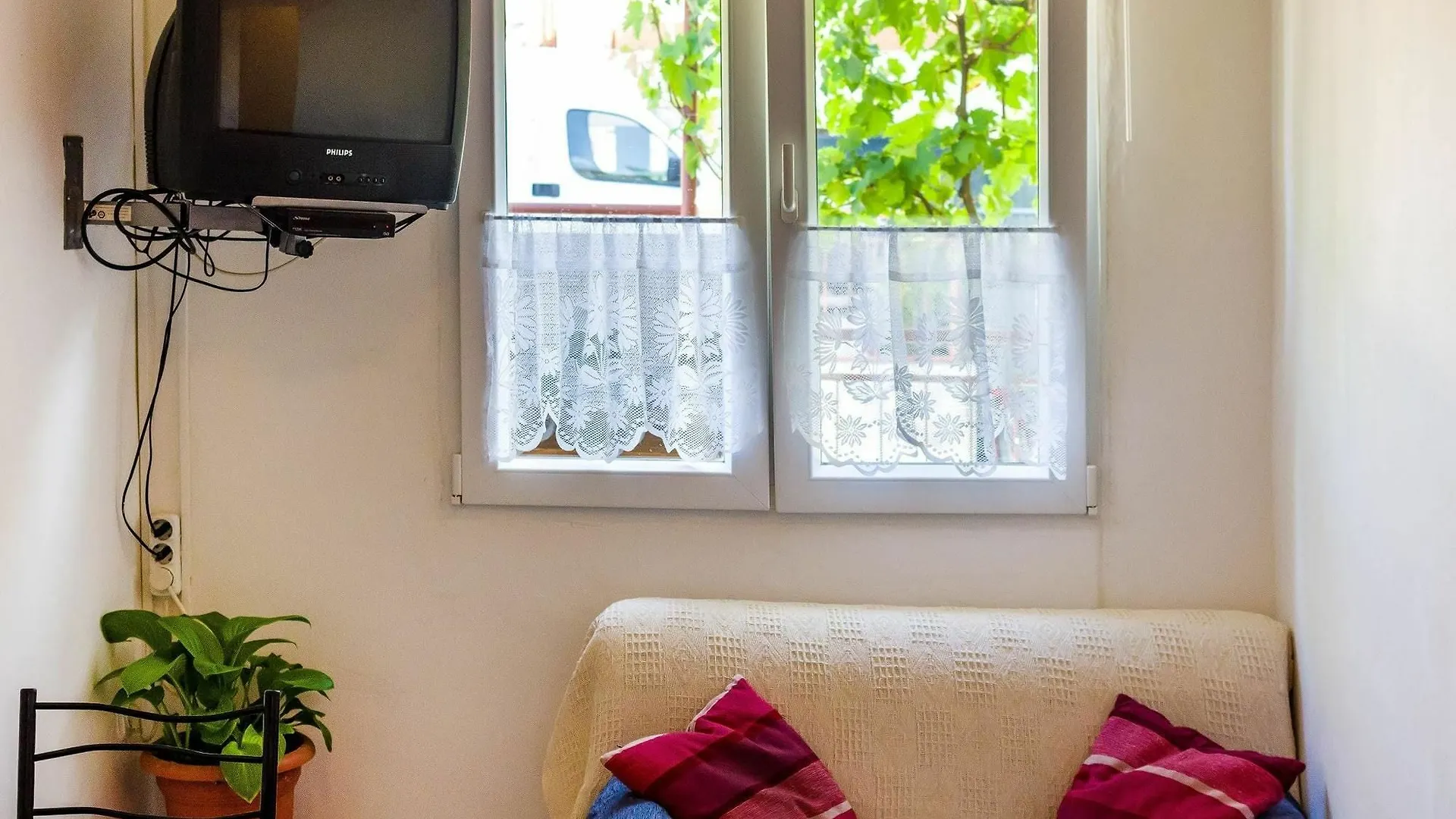 Apartment With One Room In Zadar, With Enclosed Garden And Wifi - 1 Km From T... Croatia